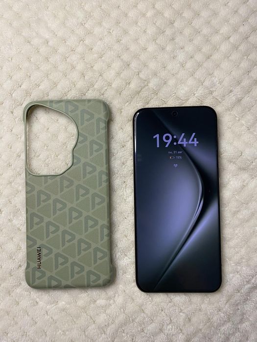 Huawei Pura 70 Ultra 16/512GB- оригинално зарядно + кейс