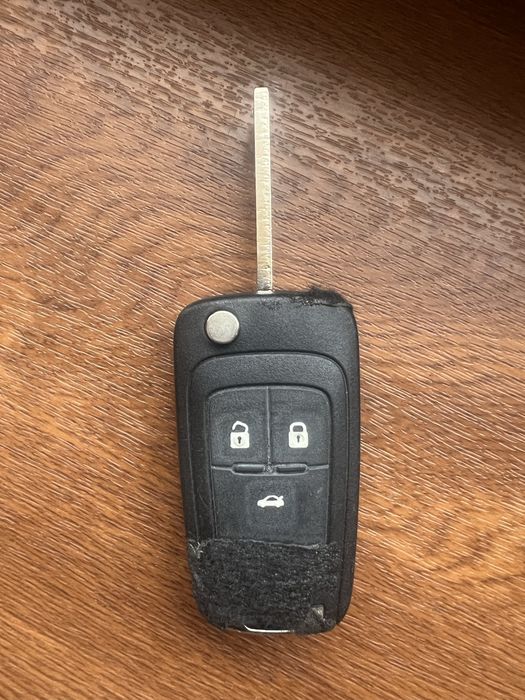 Оригинальный ключ Chevrolet Cruze