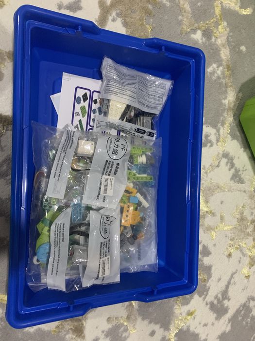 Качественная Lego We.Do2 новый с  зярядным аккумулятора