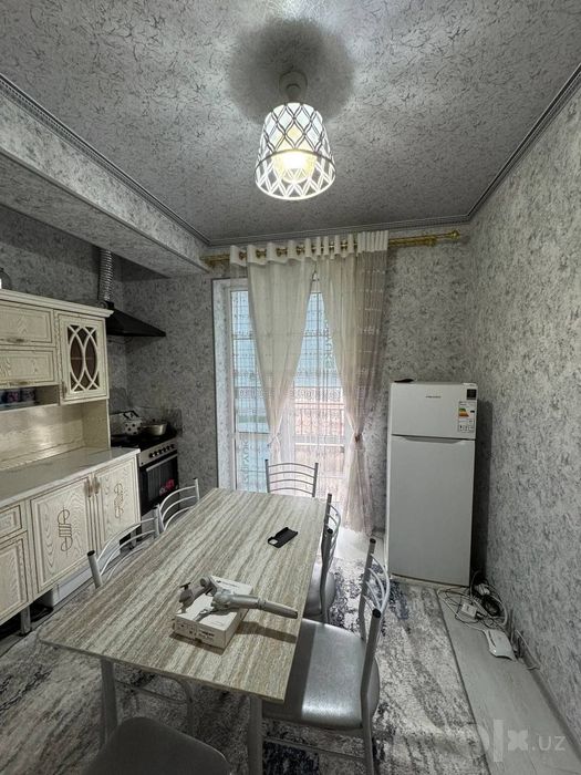 Chilonzor metrosi yaqinda arenda 2 xonali