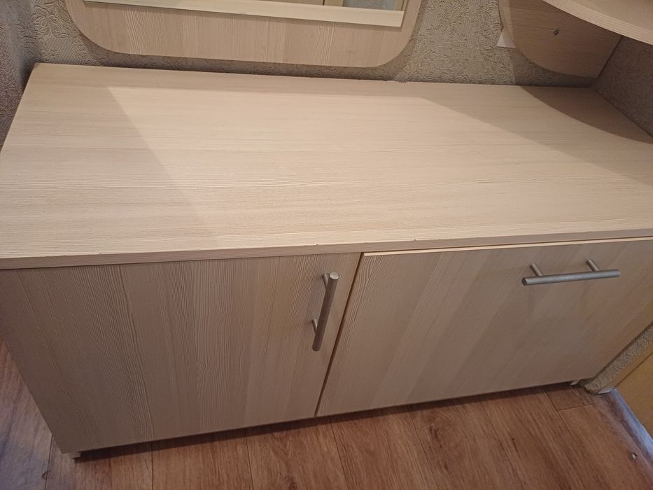 Продам корупсную мебель