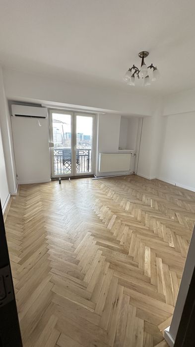 Inchiriez Apartament 4 camere Unirii  langa Metrou