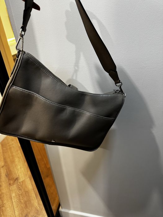 Продам сумку Boss