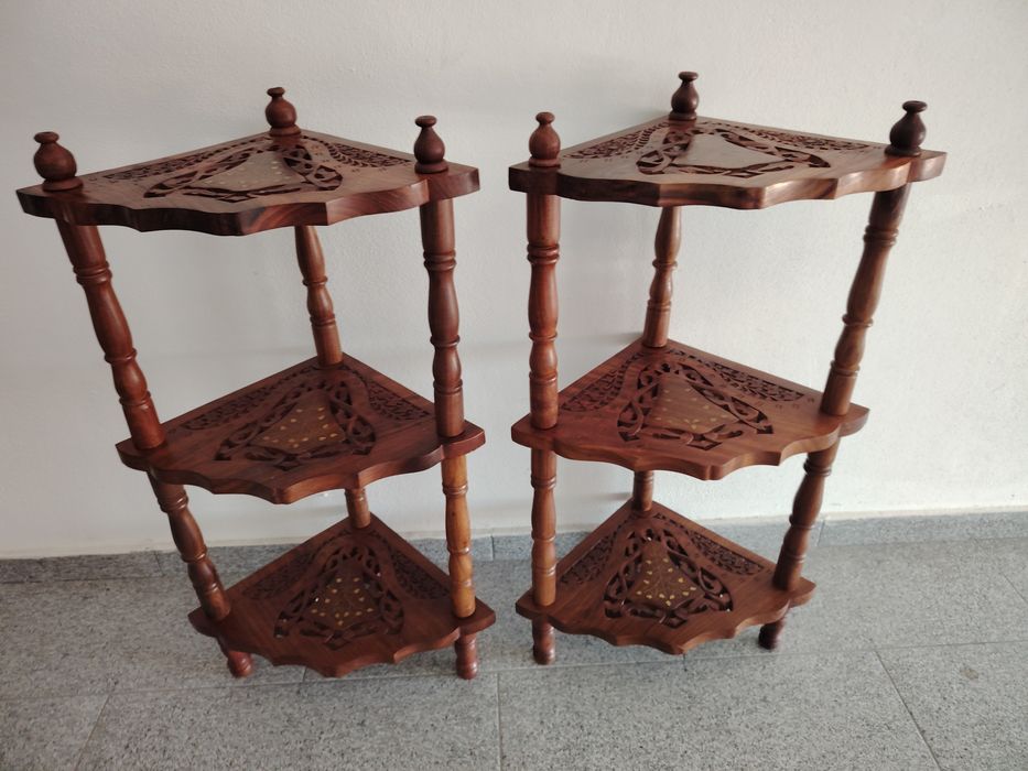 Set de 2 colțare, etajere din lemn de trandafir sculptate integral man