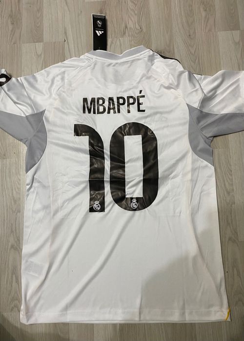 Футболна тениска на Килиан Мбапе – Реал Мадрид 25/26