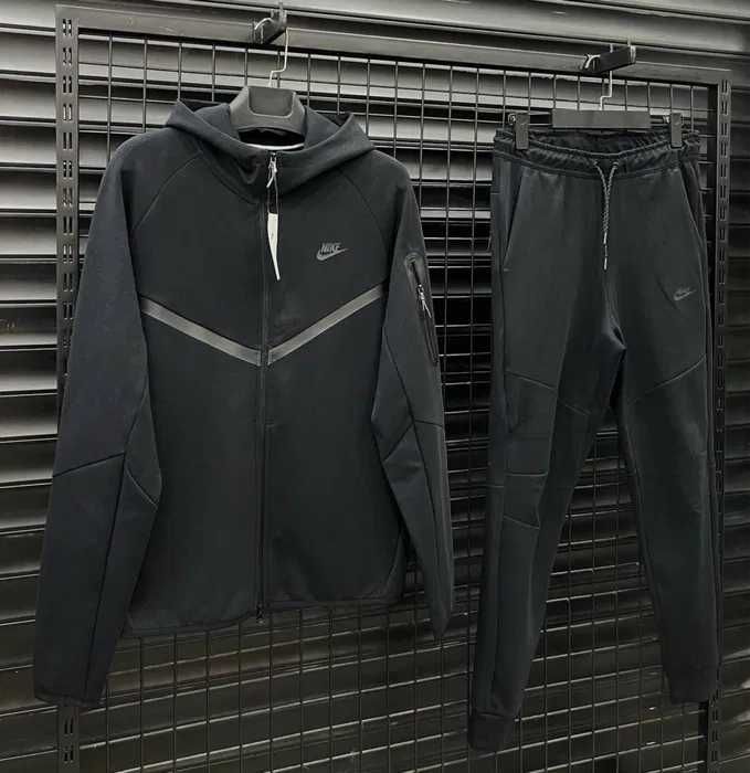 Nike tech екип и суитчъри