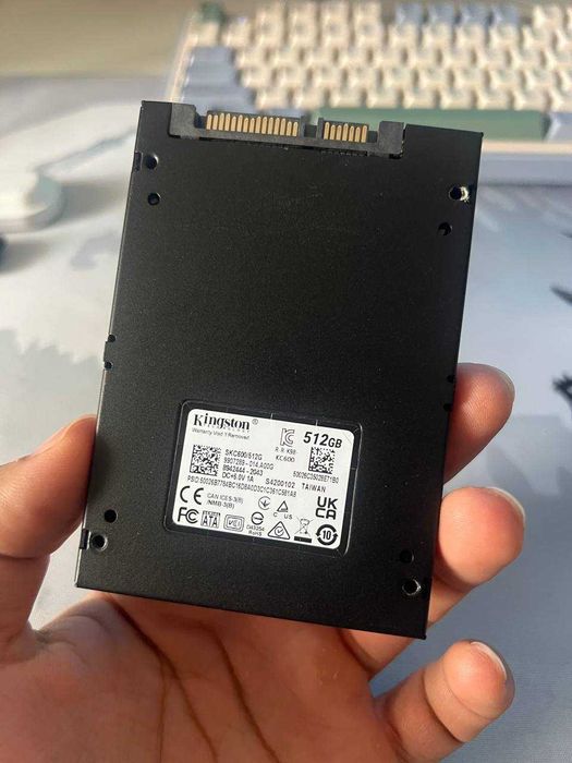 Продам SSD накопитель 512GB