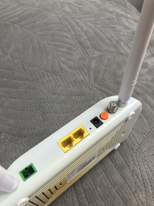 Продам ONU роутер через оптоволокно