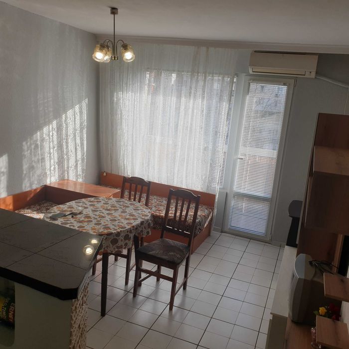 Дава се под наем Двустаен апартамент в Бургас, Зорница - 50 кв.м за 357 € - Снимка #4