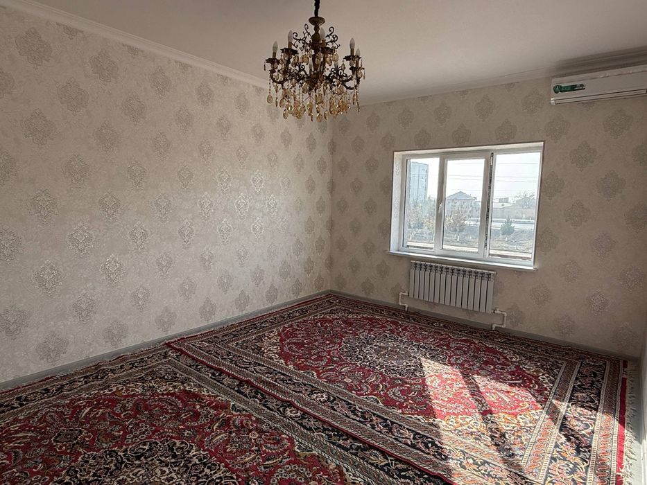 Шарк,Нурафшон ресторани томонда жойлашган 2 хонали квартира ижарага бе