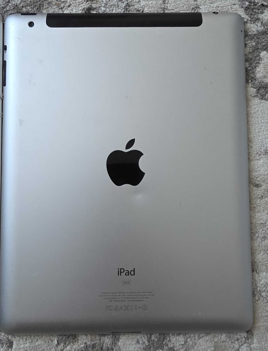 Tablete Apple Ipad: A1460, A1396, A1337, A1538