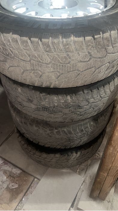 Продам покрышки 205/60 R16