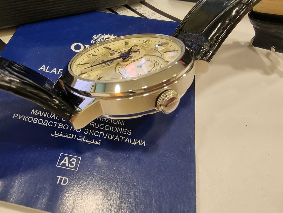 Механичен часовник Orient Sun and Moon