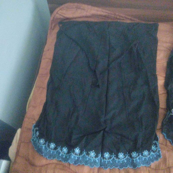 Тъкани и нашивани престилки за носии