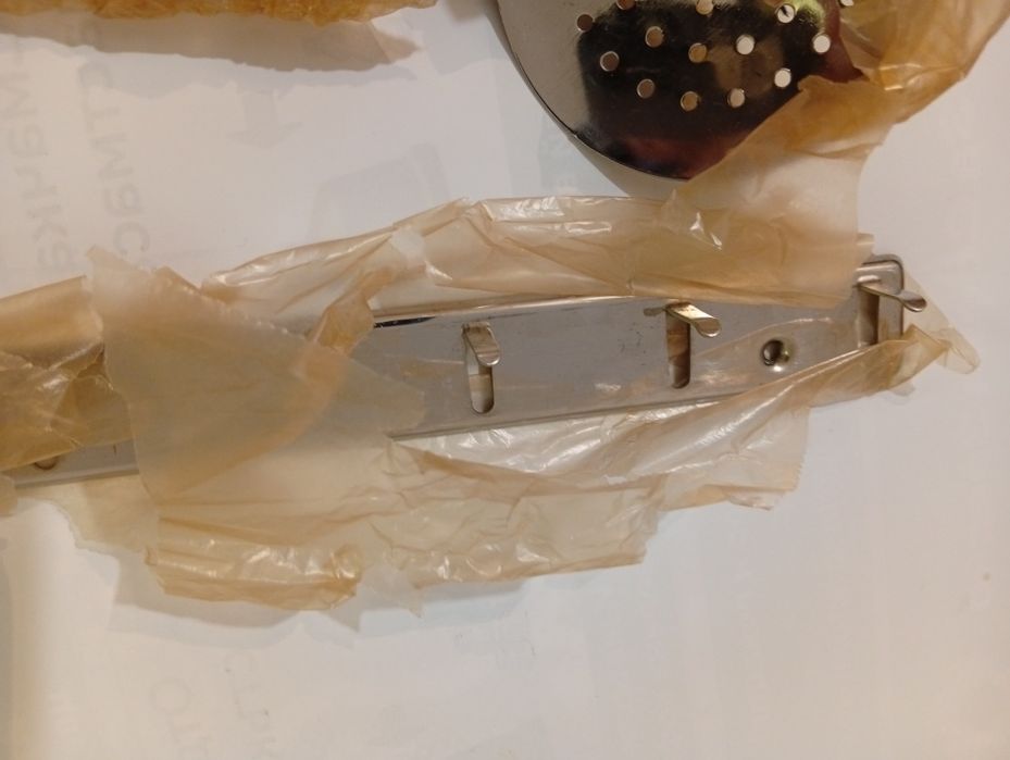 Комплект кухненски прибори 10 броя и закачалка, неръждаема стомана