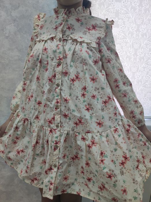 Продам детские платья