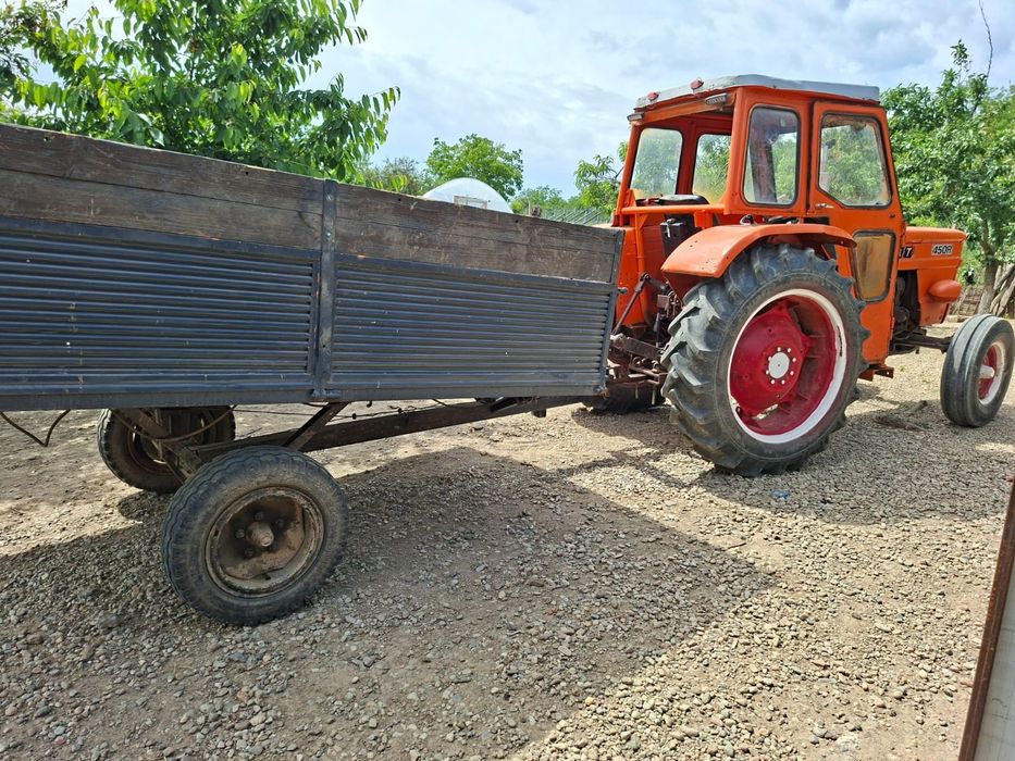 Vând tractor Fiat