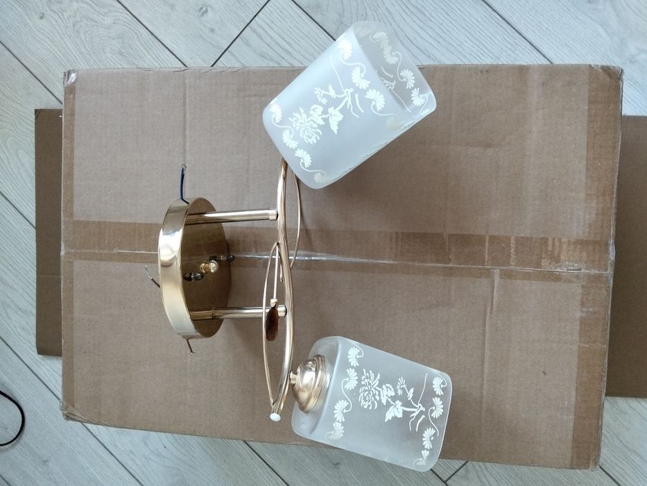 Продам люстру, недорого, современный дизайн