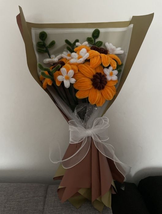 Buchet cu rasarita din sarma plusata