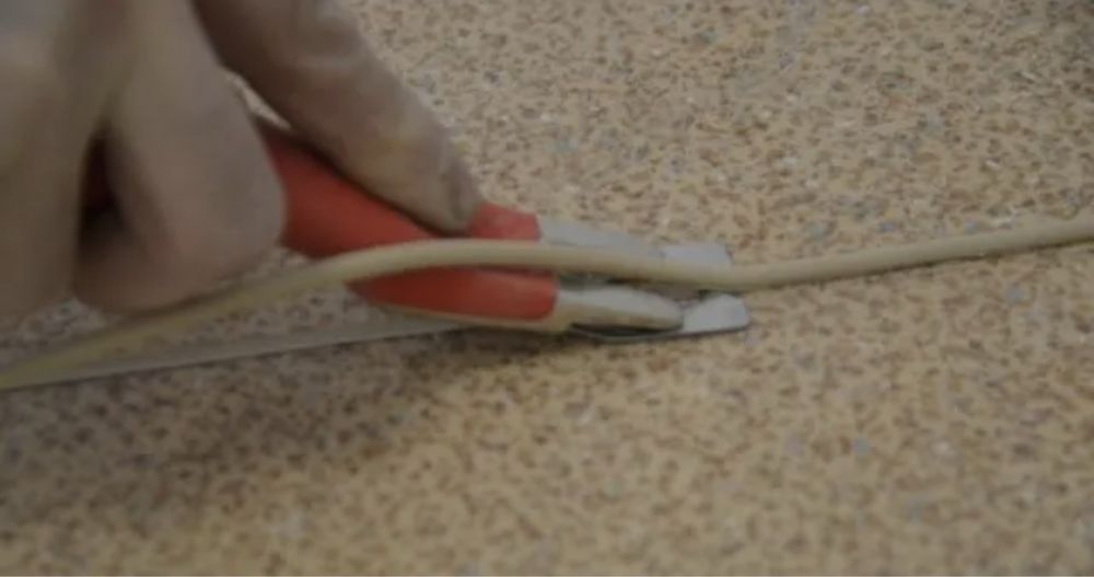 Наливной пол Шлифовка наливного пола Монтаж линолиум ковролан ковролин