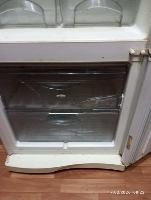 Продаю холодильник