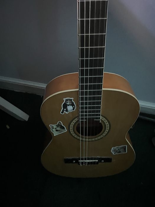 Agadio класическая болшая гитара