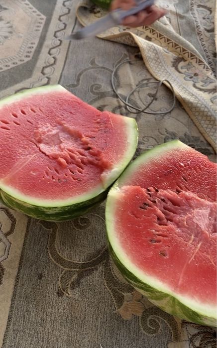 Продам арбуз с пол