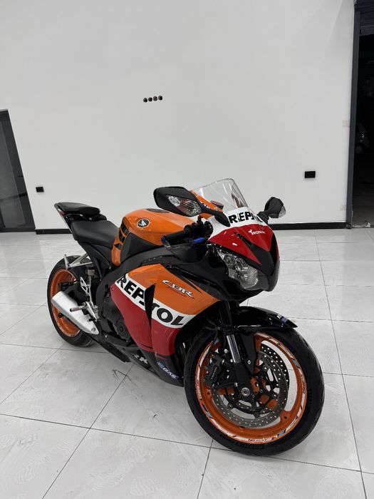 Honda SBR Fireblade 1000.kub 6700$