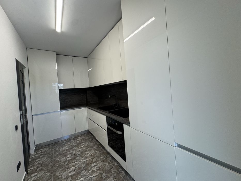 Apartament cu Nisa de Dormit si balcon de 10 mp Zorilor Scala Frunzisului