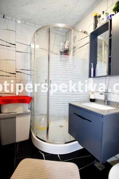 реф.19502 Готов за нанасяне, среден етаж-Мебелна къща!