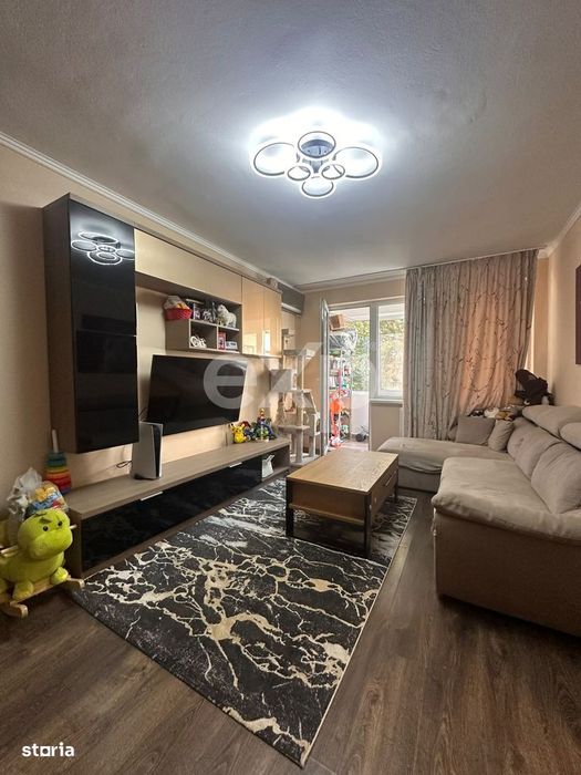 Apartament decomandat cu 3 camere, renovat recent, centrala proprie
