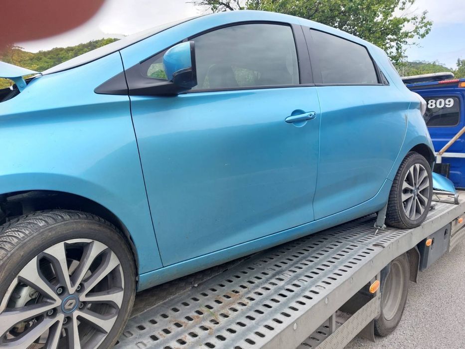 Renault Zoe 52 kWh 2020 intens 136кс