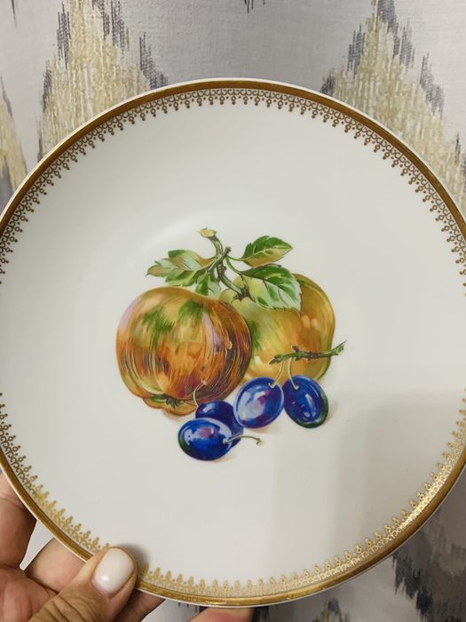 Продам сервиз ГДР  1989 год «Фрукты»