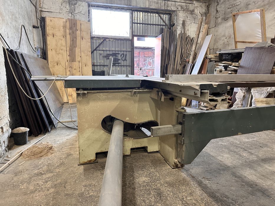 Раскройчный станок мебельный