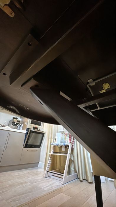 Стол с стульями