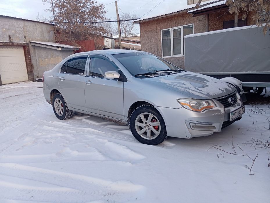 Продам Лифан Солано