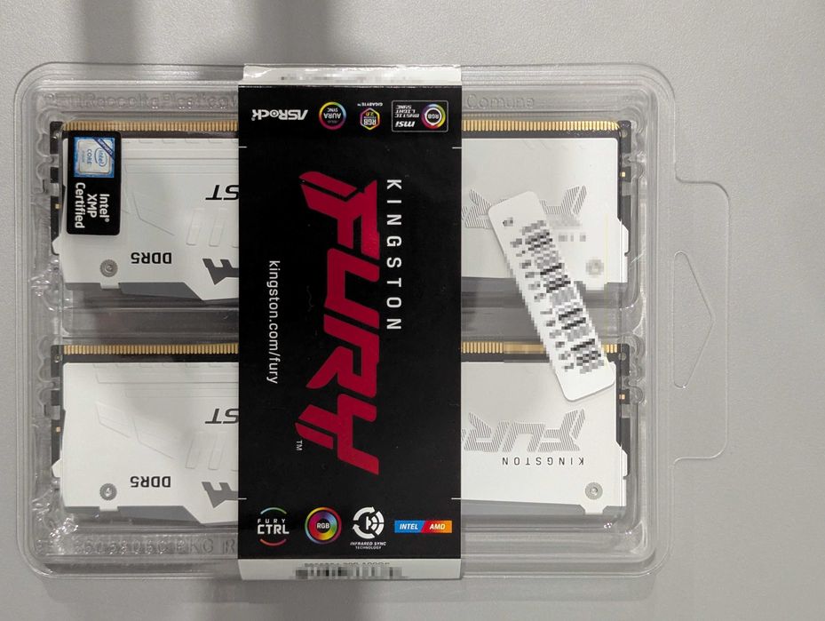 DDR5 Kingston FURY KF552C40BBAK2-64 & KF552C40BWAK2-64