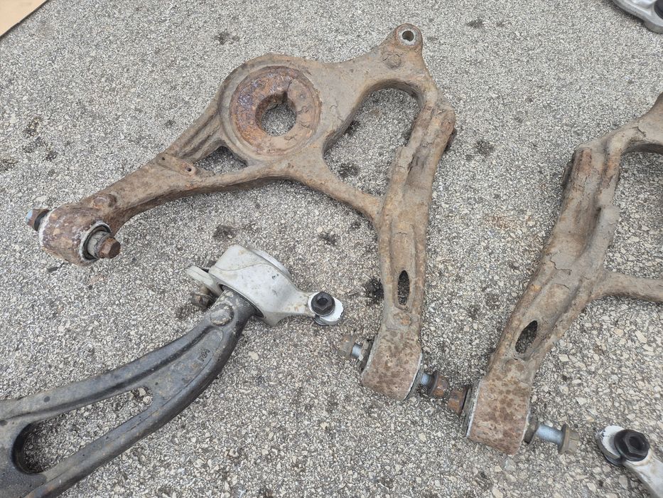 Носач/носачи долни Мерцедес МЛ 164 ГЛ Х164 ляв десен Mercedes ML GL