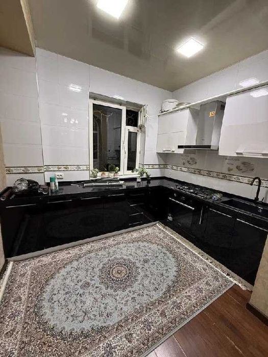 Аренда Квартира Метро Беруний, 3/1/4. 120кв.м. Банковский дом. Оилага.