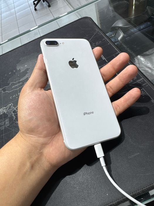 Iphone 8plus 64gb batareka ekran alishgan 600min naxt abmen yoq
