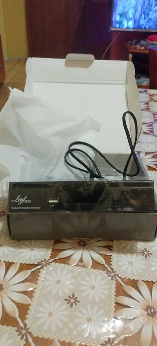 Продавам чисто нов цифров приемник.