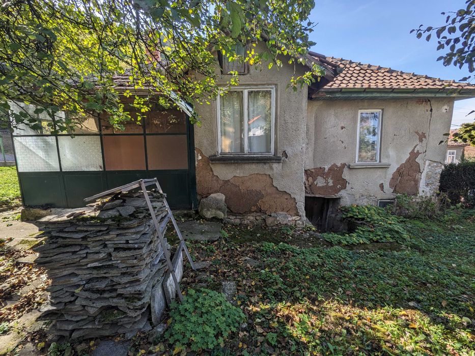 Продава се Къща в Брезник - 80 кв.м за 538 €/кв.м - Снимка #4