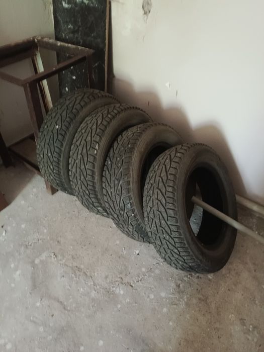 Продам автошины,в очень хорошем состоянии