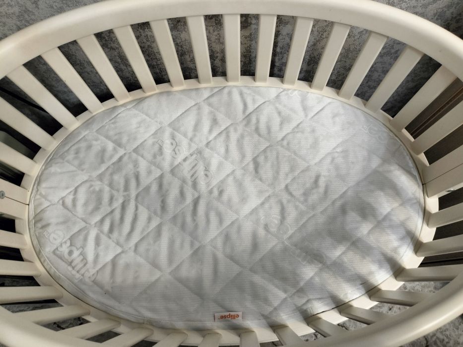 Продам детскую кроватку