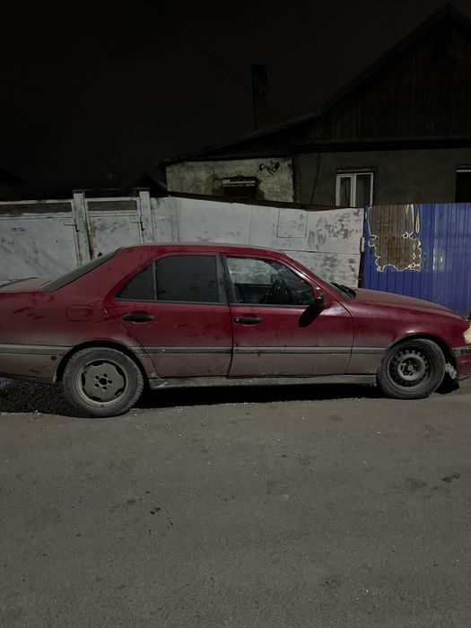 Продам мерседес w202 с220