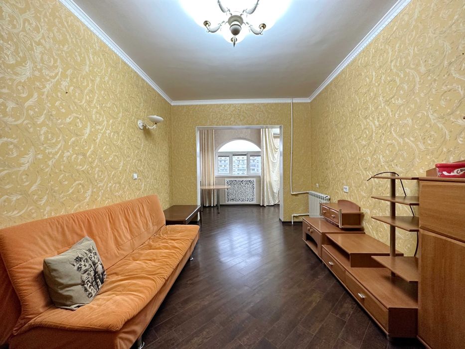 СРОЧНО Продается 3 комнатная 92 м2 улица Нукус Госпиталка балкон 2х6