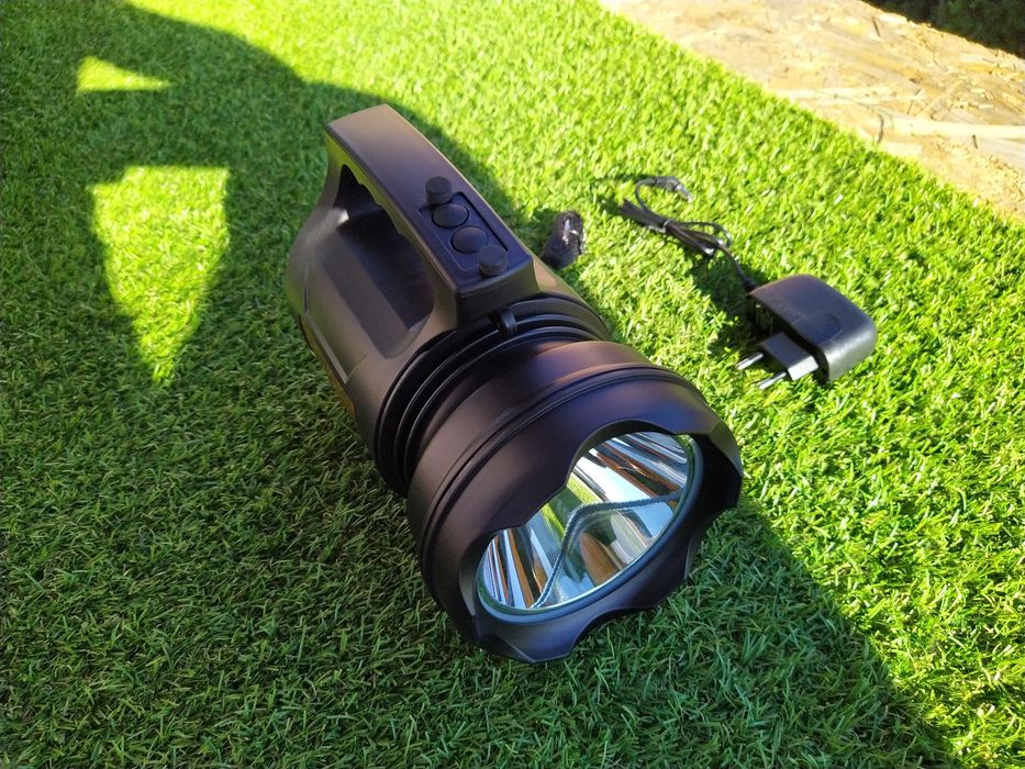 Lanterna Profesionala TD-6000 30W cu Led CREE L2 Pescuit Vanatoare