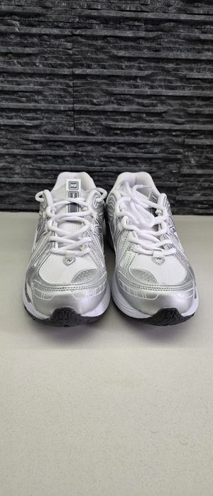 New Balance 740 whitee/green