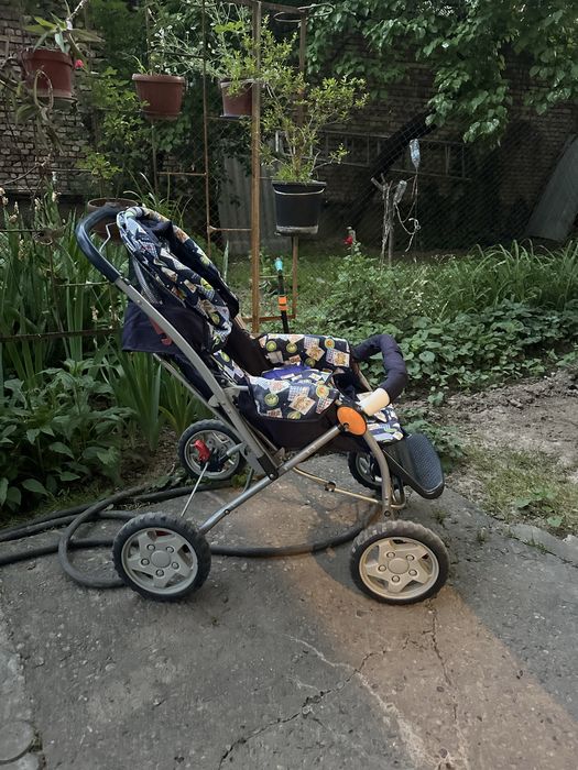 Detskiy kolyaska zoridan