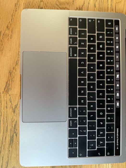MacBook Pro 13″ 2018 – 8GB RAM, Intel i5, Complet Functional